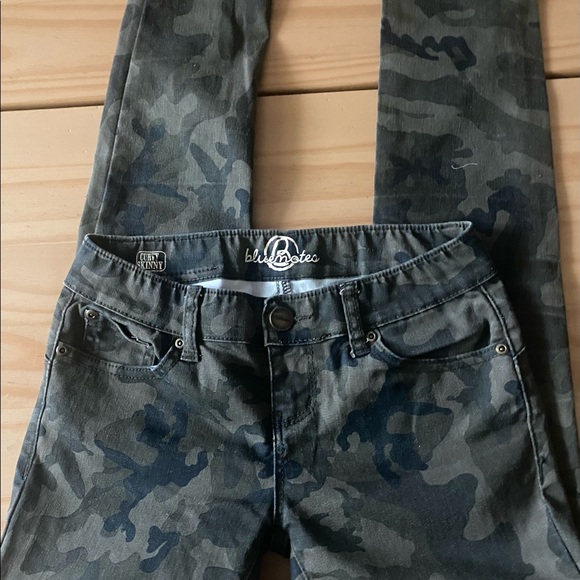 ❤️ Bluenotes Denim Curvy Skinny Camo Jeans - Picture 2 of 5